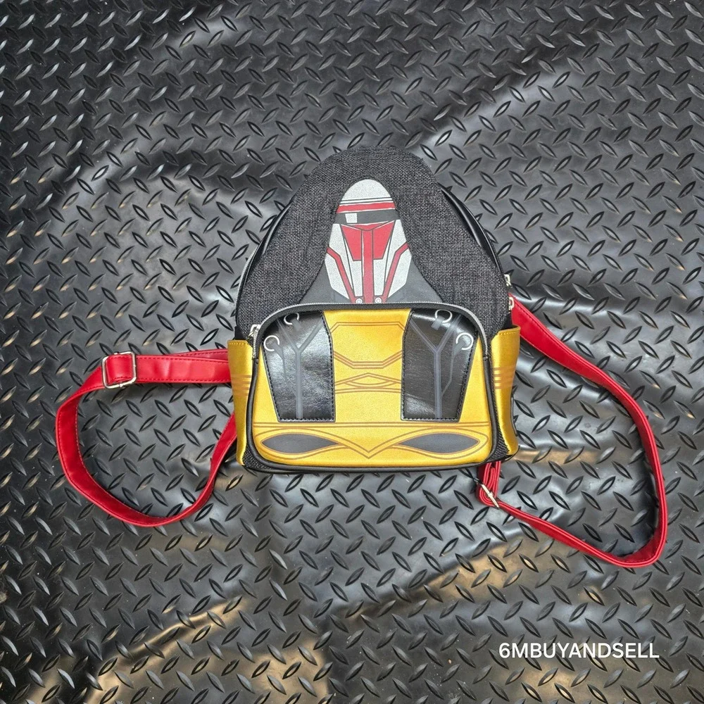 Loungefly‎ Star Wars Mandalorian Paz Vizsla Mini Backpack Gold Black Red Cosplay